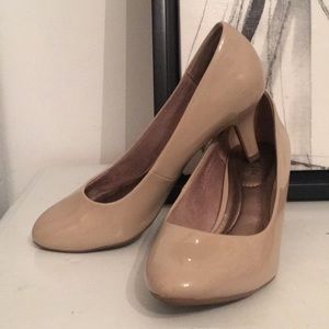 Life Stride heels